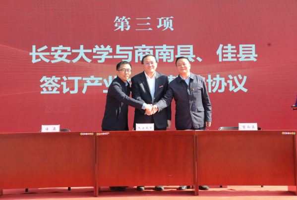 http://news.gfscw.cn/_upload/article/images/e6/bb/d6bdfcf5458a89d8ef6fb058d61c/d6ac33a2-2ac4-43dd-ae5f-cd0cf668417a.jpg