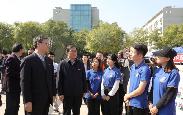 http://news.gfscw.cn/_upload/article/images/e6/bb/d6bdfcf5458a89d8ef6fb058d61c/c8c50974-6c16-4c65-b671-c67333a23019.jpg