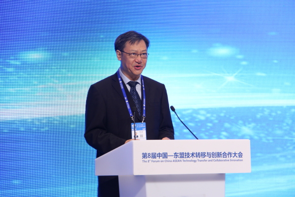 http://news.gfscw.cn/_upload/article/images/5a/db/bc38450a47ee8556077dd33c6d89/7028caae-30b4-4853-a79f-c69e511b39fe.jpg