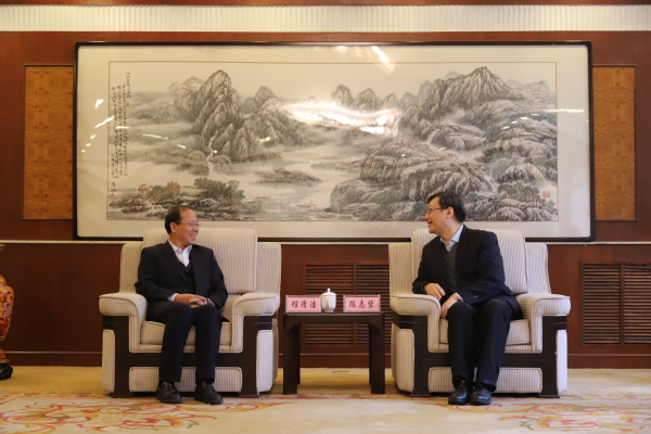 http://news.gfscw.cn/_upload/article/images/3d/c7/715471bf45b180a49c8f4a3b0996/d1fc6d16-e0bf-4d7e-801e-8389c3cd2a05.jpg